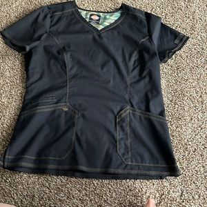 Dickies large scrub top